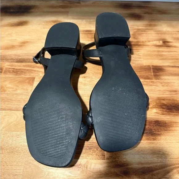 Steve Madden Melinda Sandal~Black~ 7M - Picture 6 of 7